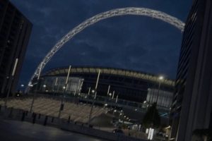 溫布利將承辦歐洲杯半決賽和決賽，球場無人機表演預熱賽事