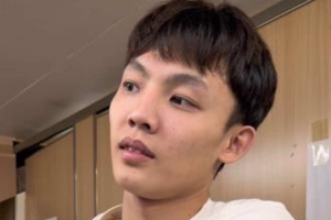 徐杰社媒曬治療視頻：中醫(yī)還是厲害啊???? 神奇！